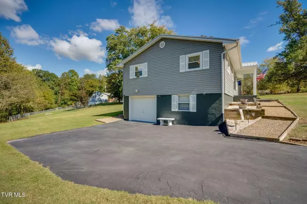 Rogersville, TN 37857,111 Poplar DR