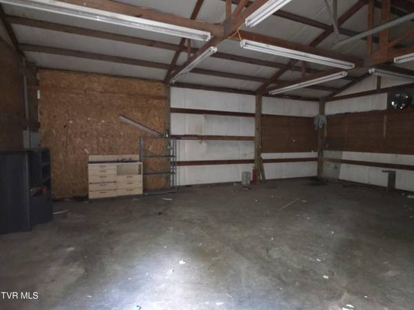 Abingdon, VA 24210,1290 Main ST