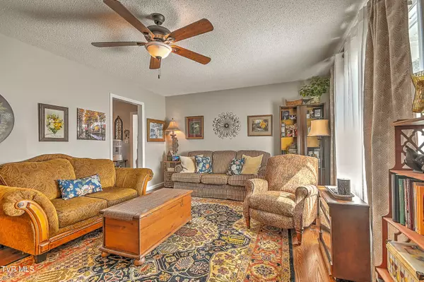Johnson City, TN 37615,115 Boone AVE