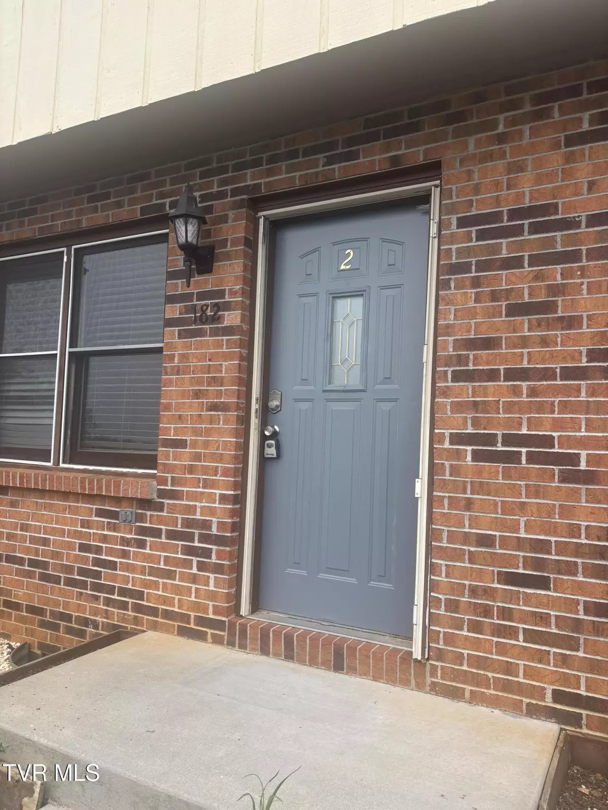 Bristol, VA 24201,182 Oakcrest CIR