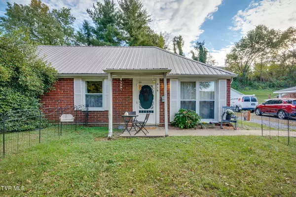 Kingsport, TN 37660,414 Sequoyah DR