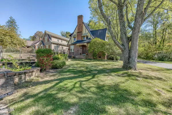 Johnson City, TN 37604,1125 Cedar PL