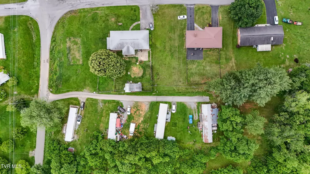 275 Church ST, Weber City, VA 24290
