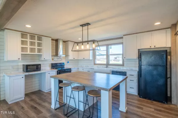 Chuckey, TN 37641,395 Ebenezer LOOP