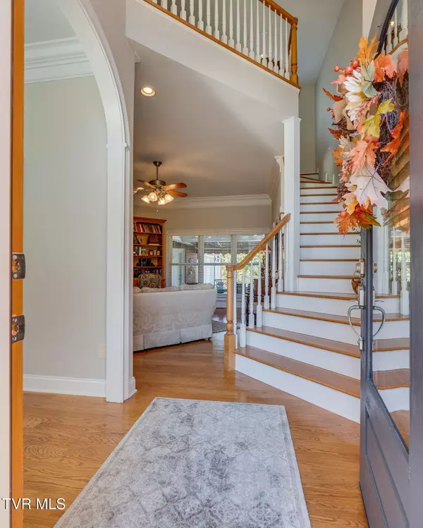 Johnson City, TN 37601,507 Oliver Approach