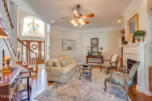 Johnson City, TN 37601,507 Oliver Approach