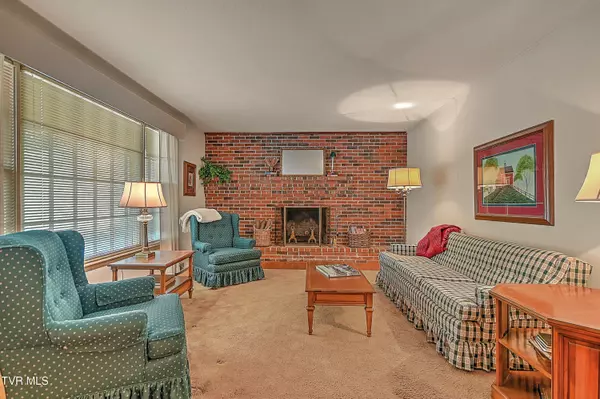 Johnson City, TN 37601,3410 Amoyee DR