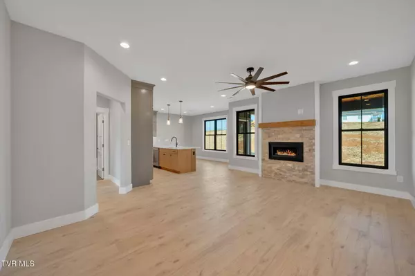 Jonesborough, TN 37659,2365 Hwy 81s