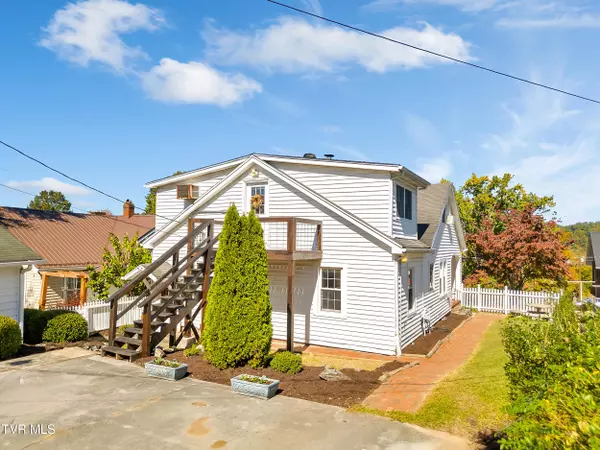 Elizabethton, TN 37643,304 H ST