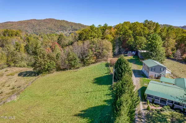 Mountain City, TN 37683,873 Rainbow RD