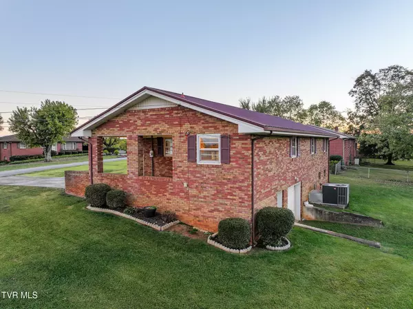 Mosheim, TN 37818,135 Walton CIR