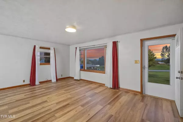 Mosheim, TN 37818,135 Walton CIR