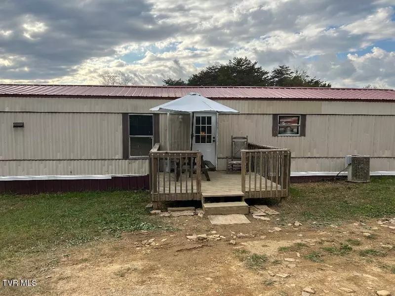 1365 Mohawk Ridge RD, Bulls Gap, TN 37711