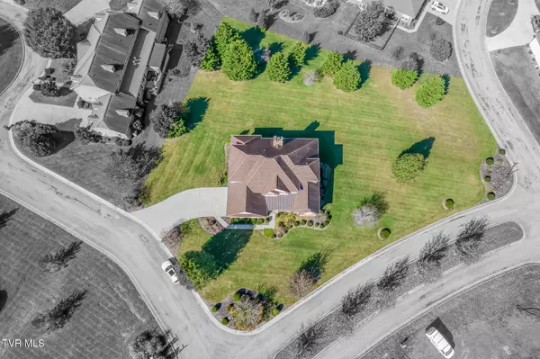 Bristol, TN 37620,102 Oak View CIR