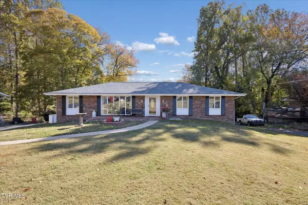 Johnson City, TN 37604,107 Dogwood LN