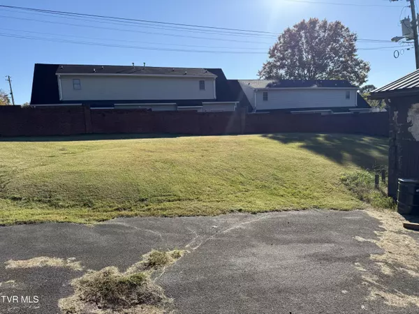 Johnson City, TN 37601,1801 Lakeview Dr DR