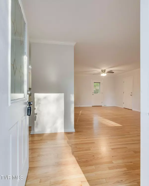 Mount Carmel, TN 37645,506 Edgewood DR