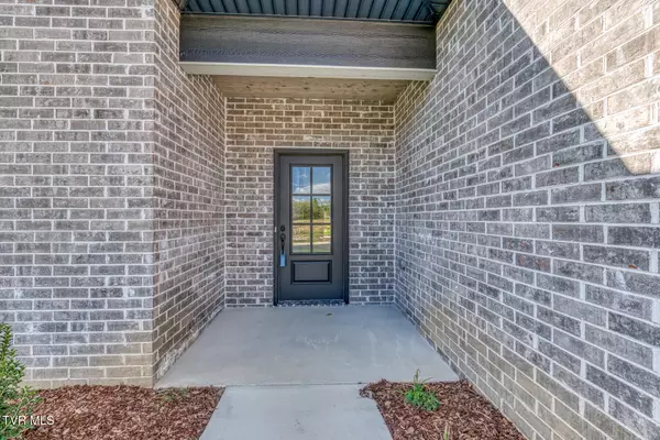 Johnson City, TN 37615,23 Station WAY