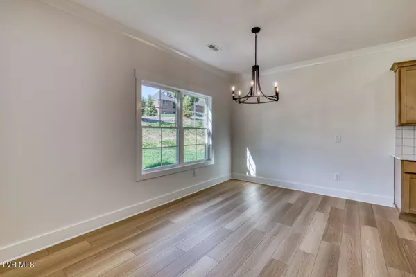 Johnson City, TN 37615,23 Station WAY