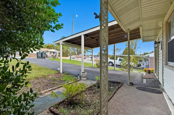 Kingsport, TN 37660,3500 Rustic Hills DR