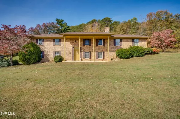 402 Cherokee LN, Rogersville, TN 37857