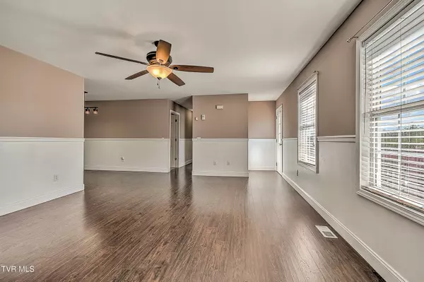 Abingdon, VA 24210,255 Hallock Drive PL