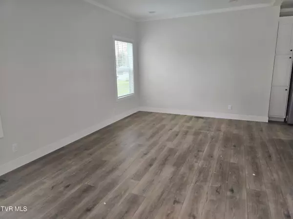 Gray, TN 37615,2204 Oak St ST