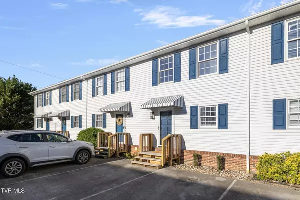 152 Gray Station RD, Johnson City, TN 37615