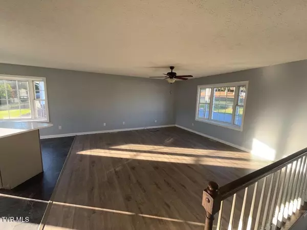 Mount Carmel, TN 37645,153 Nicole DR