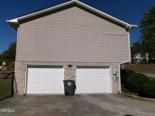 Mount Carmel, TN 37645,153 Nicole DR