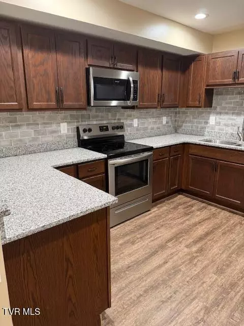 Elizabethton, TN 37643,660 Jena Beth DR #4