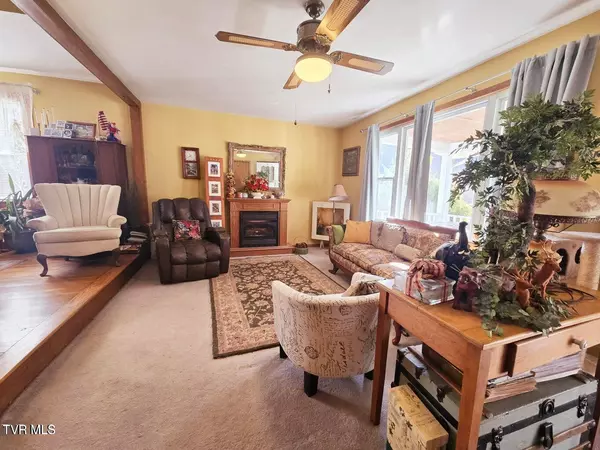 Gate City, VA 24251,2388 Ruritan Run RD