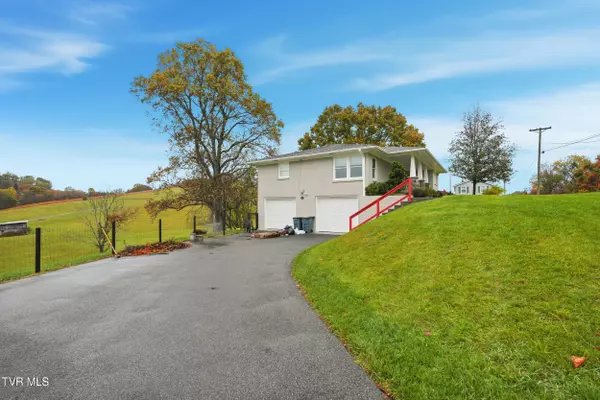 Bristol, VA 24202,7067 Reedy Creek RD