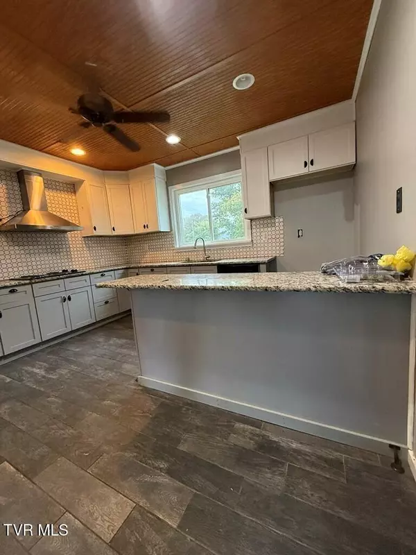 Bristol, VA 24201,539 Madison ST