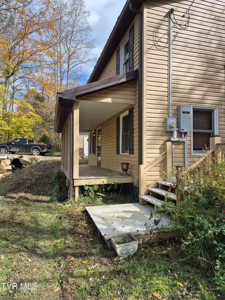 1186 Poga RD, Butler, TN 37640