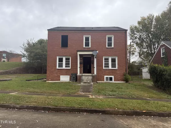 1005 Yadkin ST, Kingsport, TN 37660