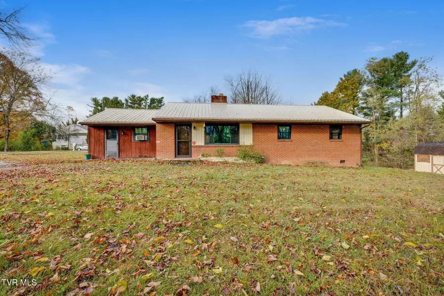 911 Cumberland ST, Marion, VA 24354