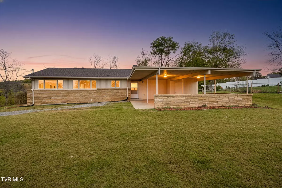 Jonesborough, TN 37659,219 Bear Track RD