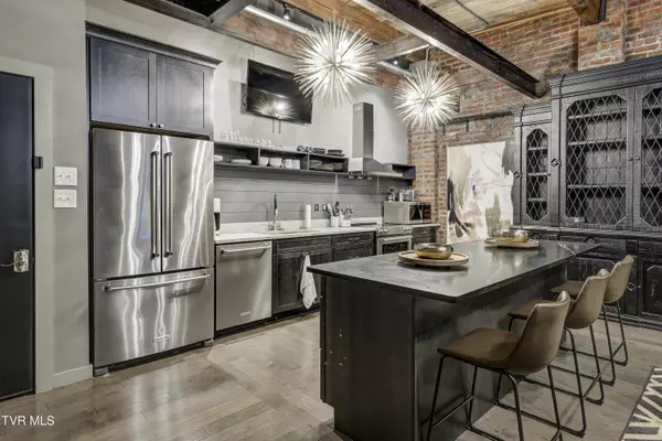 Bristol, VA 24201,809 State ST #301