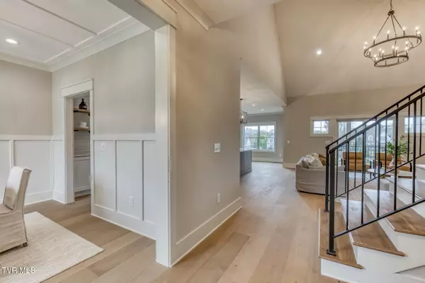 Johnson City, TN 37601,417 Oliver Approach