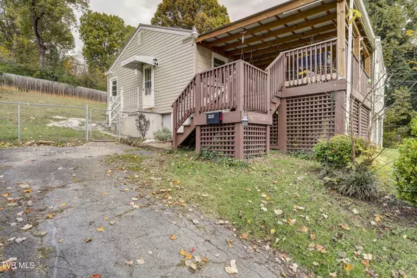 Kingsport, TN 37660,2012 Woodbine ST