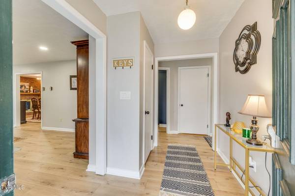 Kingsport, TN 37664,5404 Memorial BLVD