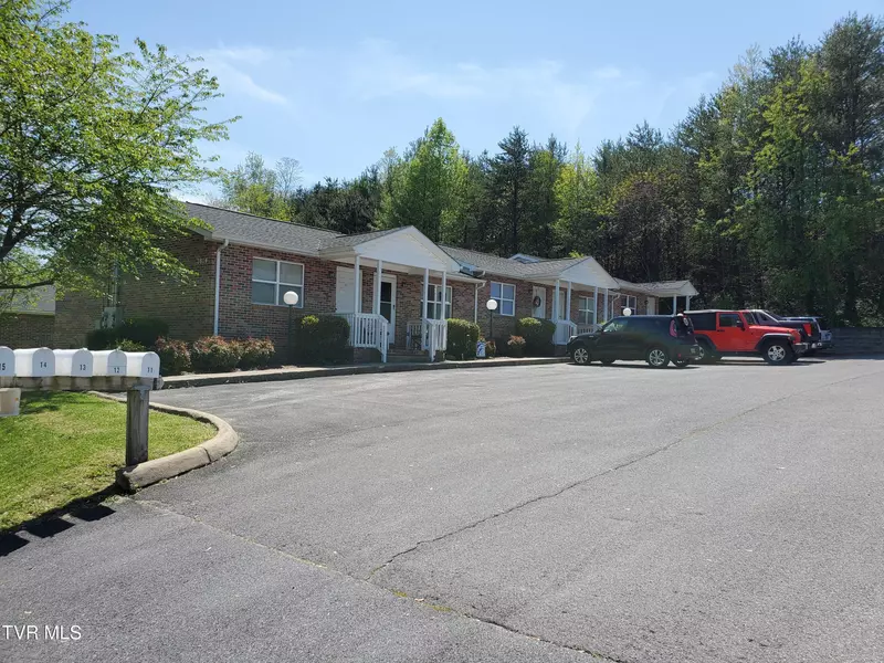 2818 Plymouth RD #7, Johnson City, TN 37601