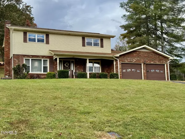 104 Regency DR, Kingsport, TN 37663
