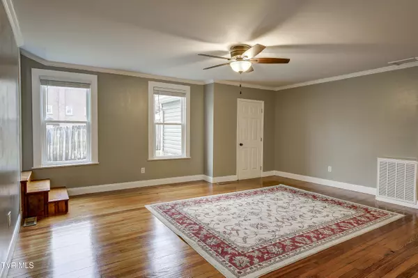 Erwin, TN 37650,310 Elm AVE