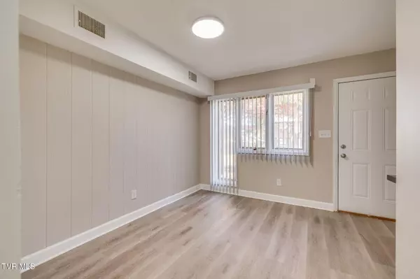 Johnson City, TN 37601,115 Beechnut ST #G2