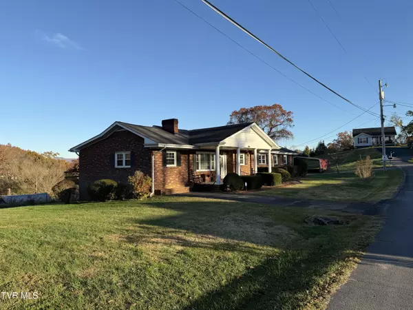 Johnson City, TN 37601,121 Clark DR