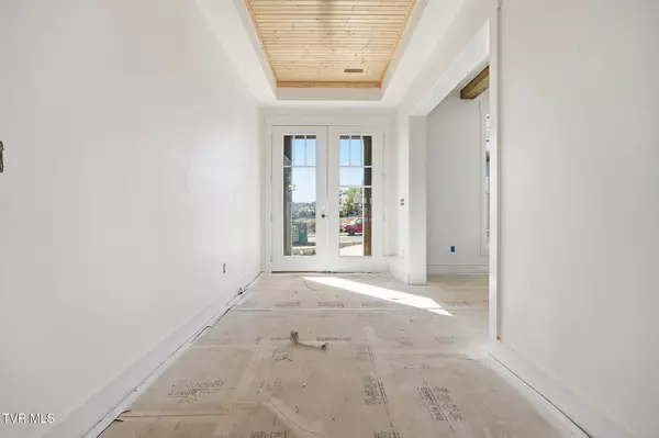 Johnson City, TN 37601,24 Glaze Farm WAY