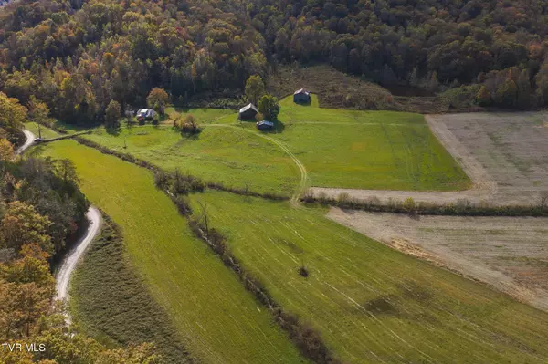 Blackwater, VA 24221,684 Panther RD