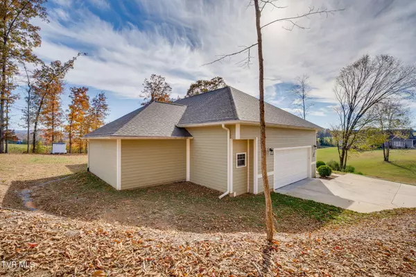 Surgoinsville, TN 37873,296 Allenwood DR